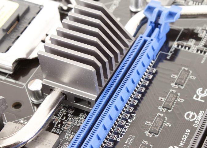 ASUS P8P67 WS Revolution width=
