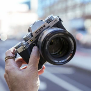 Камера Fujifilm X-T5 оказалась в дефиците 